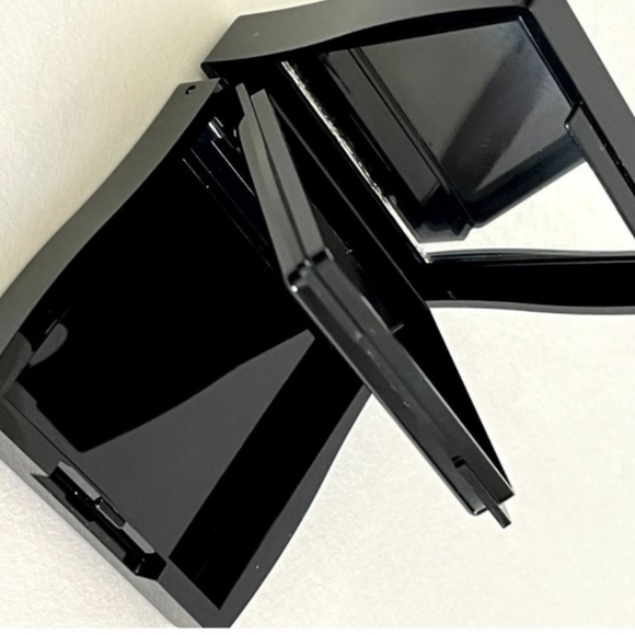 MaryKay💋Mini COMPACT💋Unfilled💋 - Picture 3 of 7